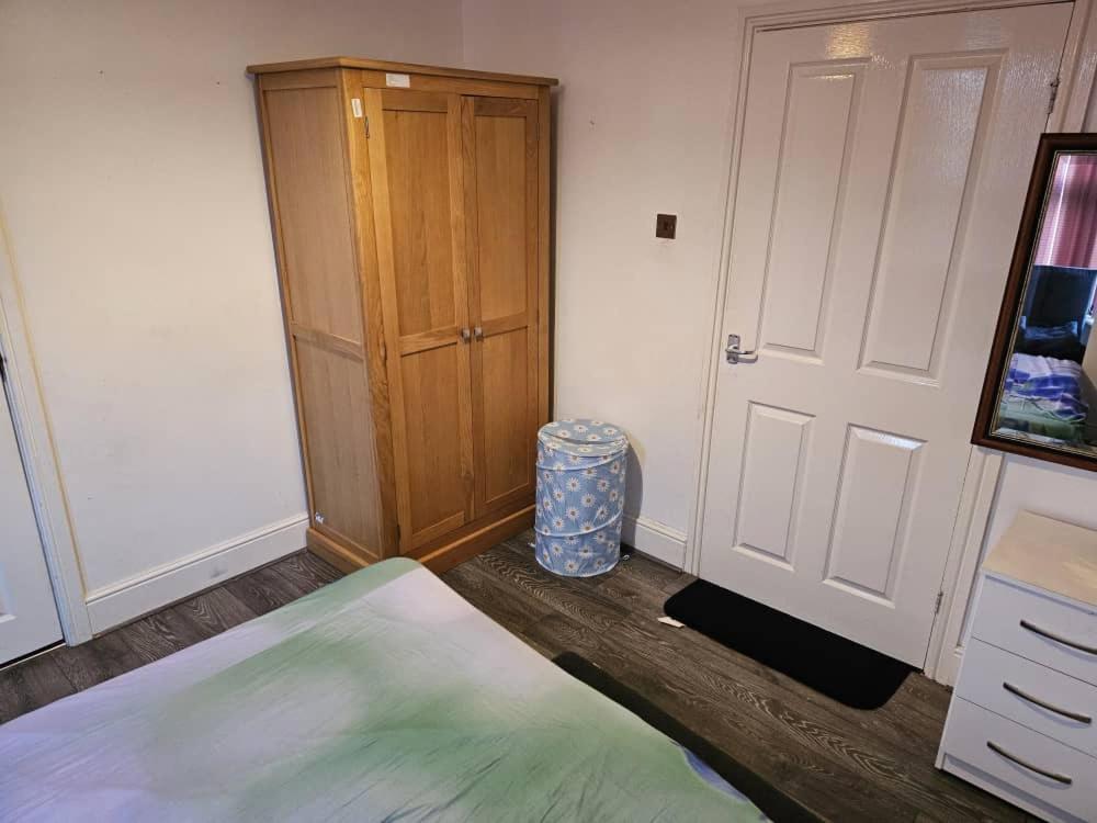 Available Rooms At Buckingham Road Ντόνκαστερ Εξωτερικό φωτογραφία