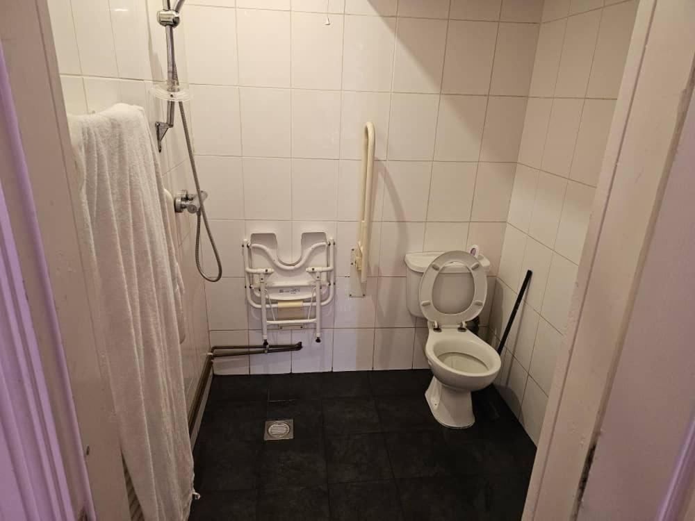 Available Rooms At Buckingham Road Ντόνκαστερ Εξωτερικό φωτογραφία