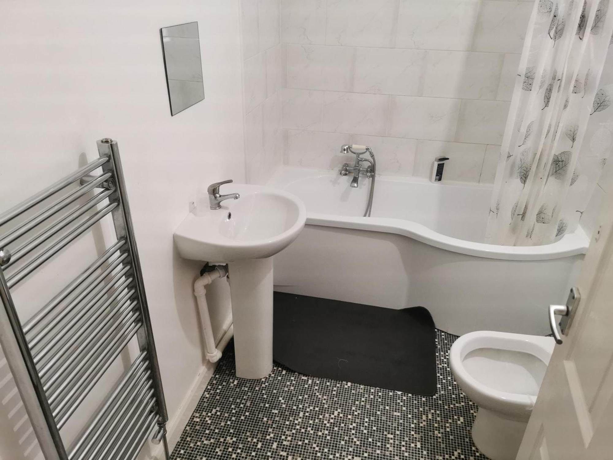 Available Rooms At Buckingham Road Ντόνκαστερ Εξωτερικό φωτογραφία